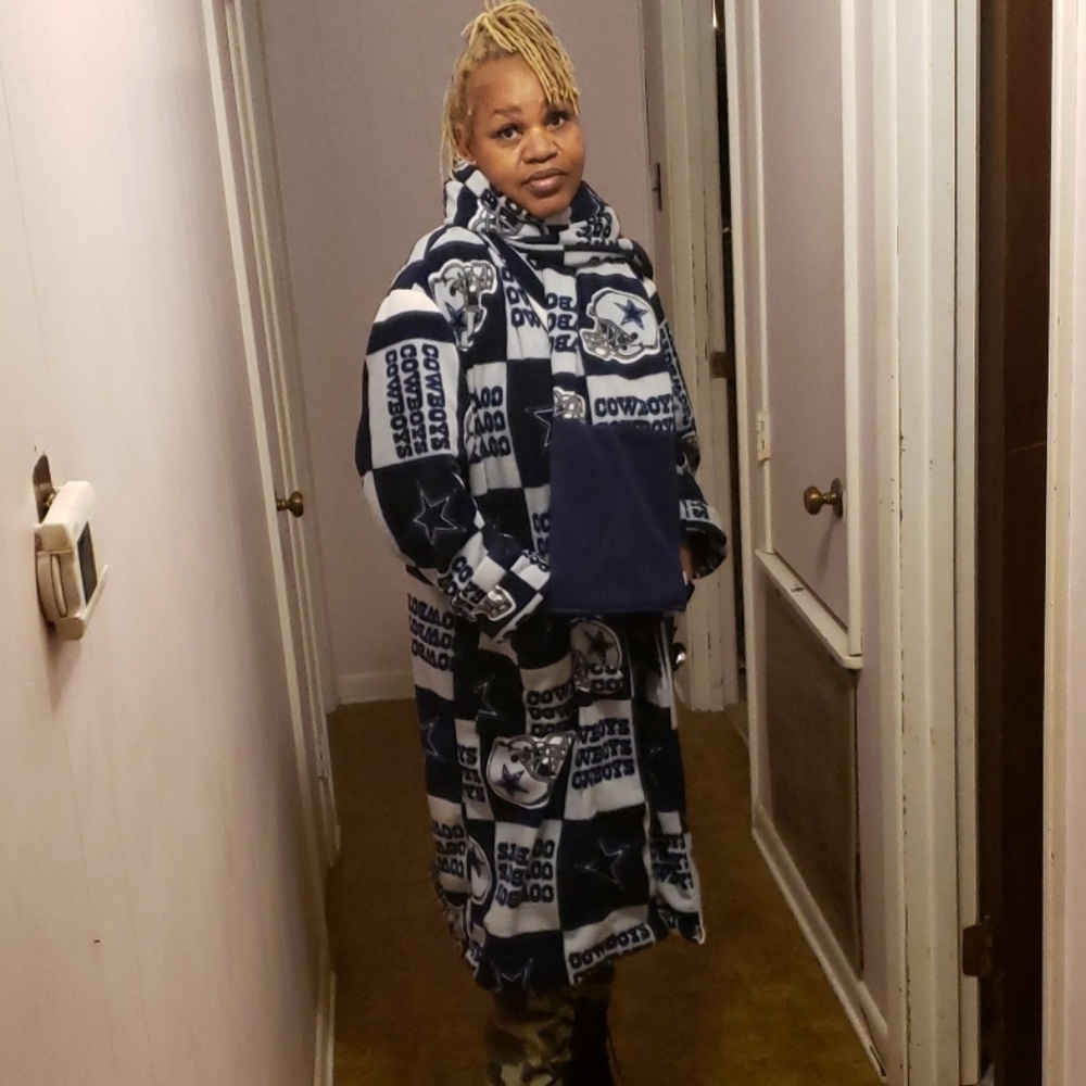 Oversized Fleece Dallas Cowboys Coat/Scarf